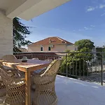 Sanja Apartment Primosten