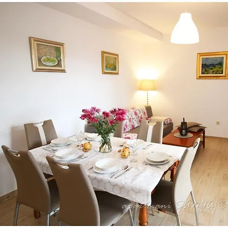 Apartment Sanja Primošten